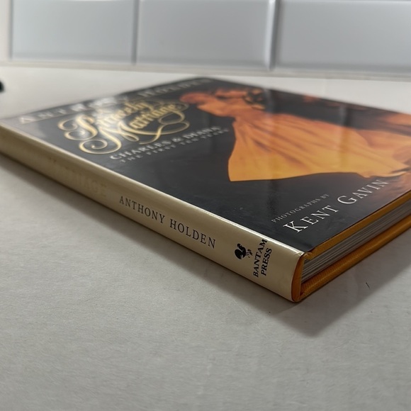 A Princely Marriage Charles and Diana The First Ten Years by Anthony Holden 1991 - Picture 3 of 8